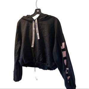 Cropped wind breaker